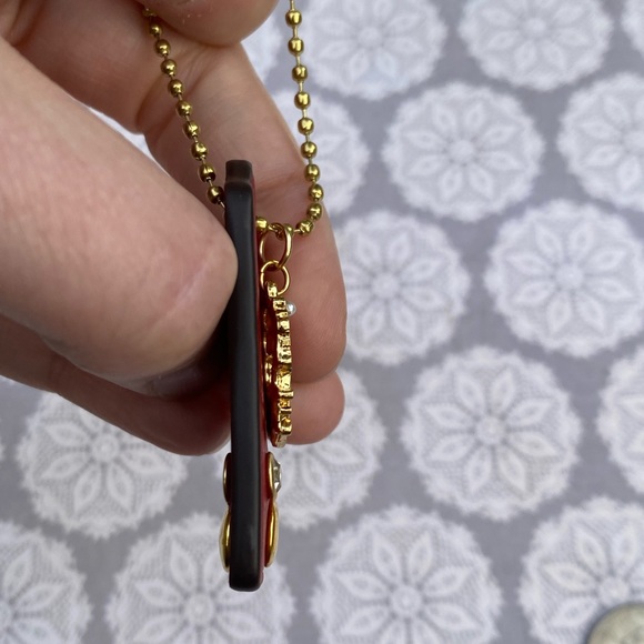 Coach Custom Hangtag Cat and Flowers - Picture 5 of 9